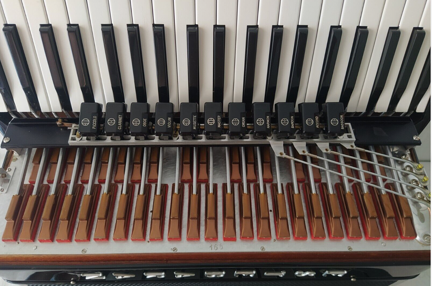 Bild 4 Akkordeon Brandoni 120 Bass 4+5 Piccolo 11