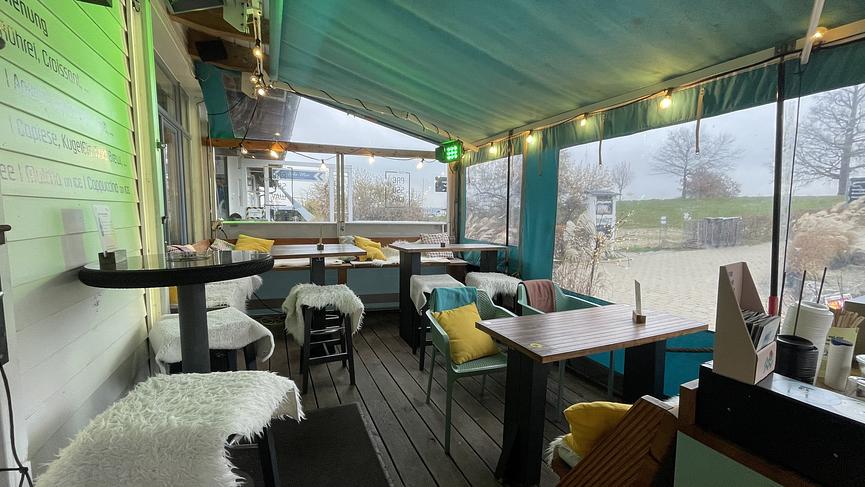Bild 3 feines Cafe am Hafen Cospudener SEE/ Pier1 sucht Mitarbeiter:inn