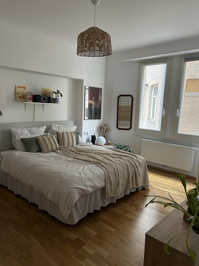 Bild 1 Großes WG Zimmer in renoviertem Altbau Stuttgart Ost