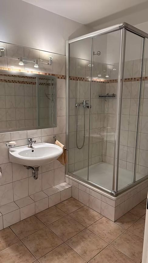 Bild 10 Wohnungsangebot zum Medizinstudium in Lübeck.