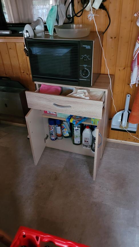 Bild 7 Wohnwagen mit Küchenanbau