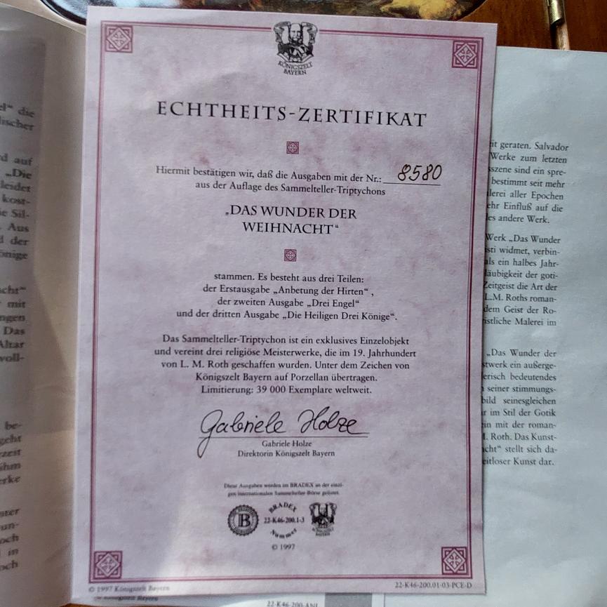 Bild 4 FALT ALTAR MIT ZERTIFIKAT PORZELLAN