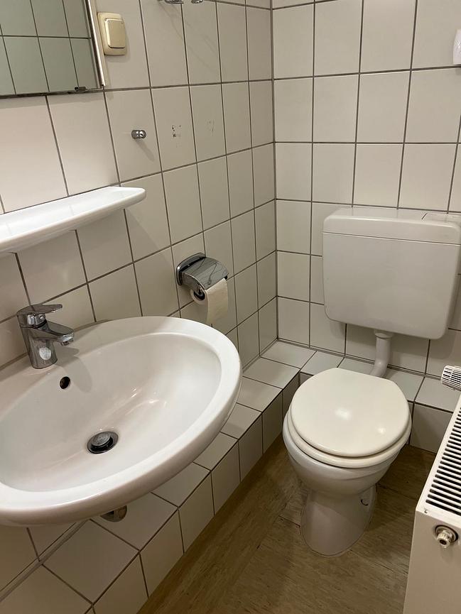 Bild 8 2-Zi. Whg., 1.OG, Marburg-Oberstadt