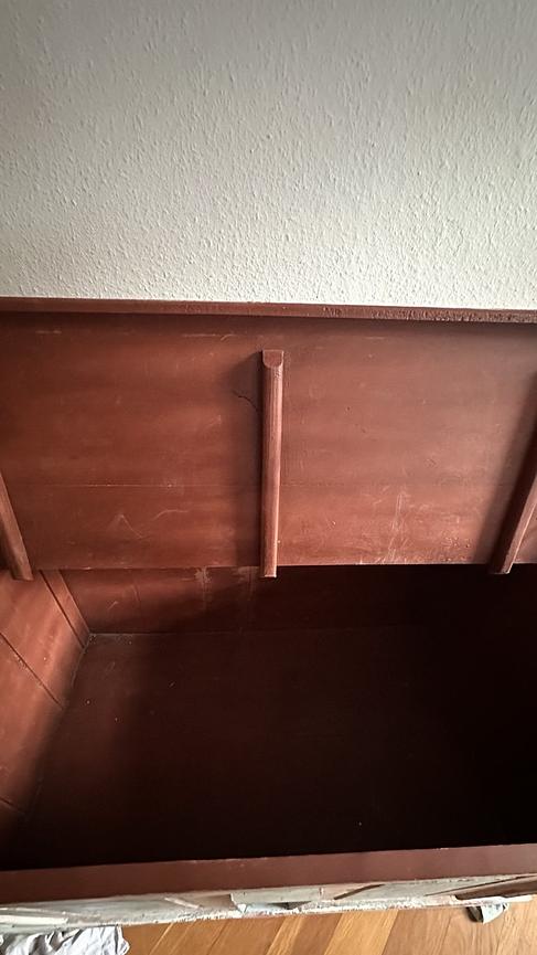 Bild 7 Truhe 126 x 68 x 82 (B/T/H) | 100,- €