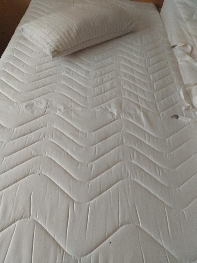 Bild 14 Gut erhaltene Schlafzimmer Einrichtung für 1200€ zu haben
