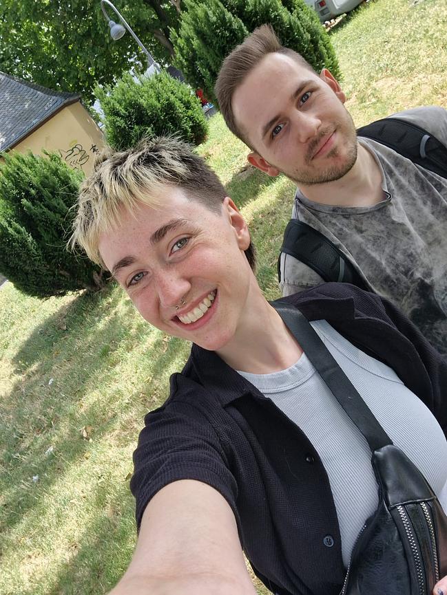 Bild 2 Sympathisches Duo sucht Zuhause in Region Köln-Ehrenfeld