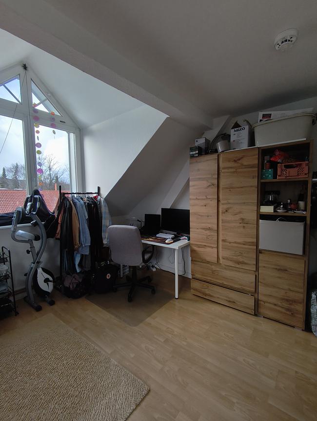 Bild 6 Helles all inclusive Zimmer in Frauen-WG