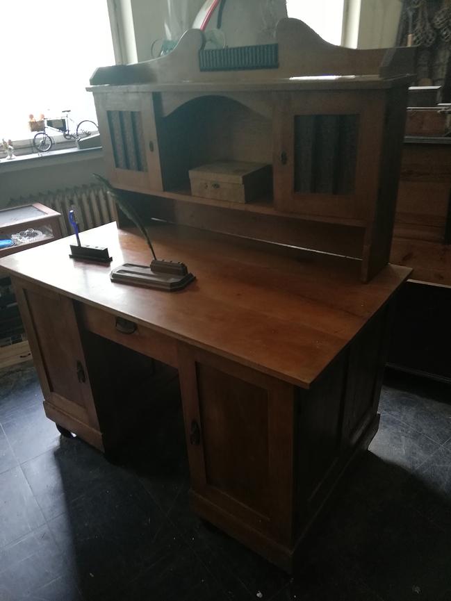 Bild 1 Schreibtisch Kirschholz