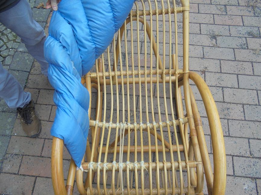 Bild 2 Biete Schaukelstuhl aus Bambus für 52 Euro