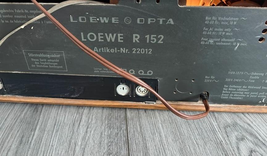 Bild 3 Loewe R152 Radio an Liebhaber