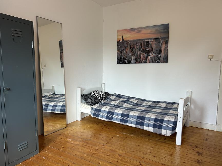 Bild 2 WG Zimmer in Uni Nähe zur Zwischenmiete !