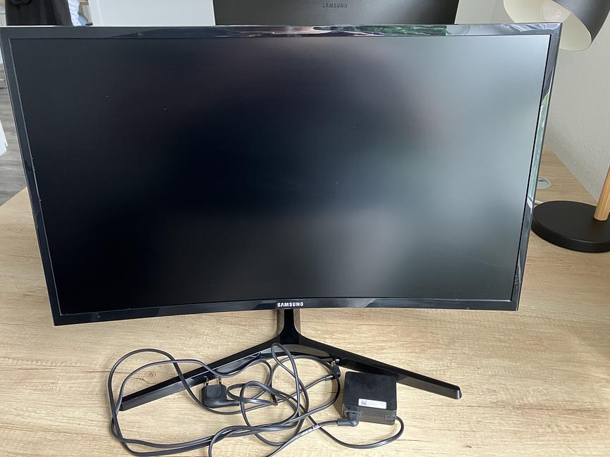 Bild 1 Samsung Curved Monitor C27F396FHR (27") Bildschirm