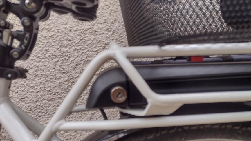 Bild 5 E-Bike, Pegasus Solero E 9 Lite, "28", Wave, 55, weiß, Akku und Batterie Bosch