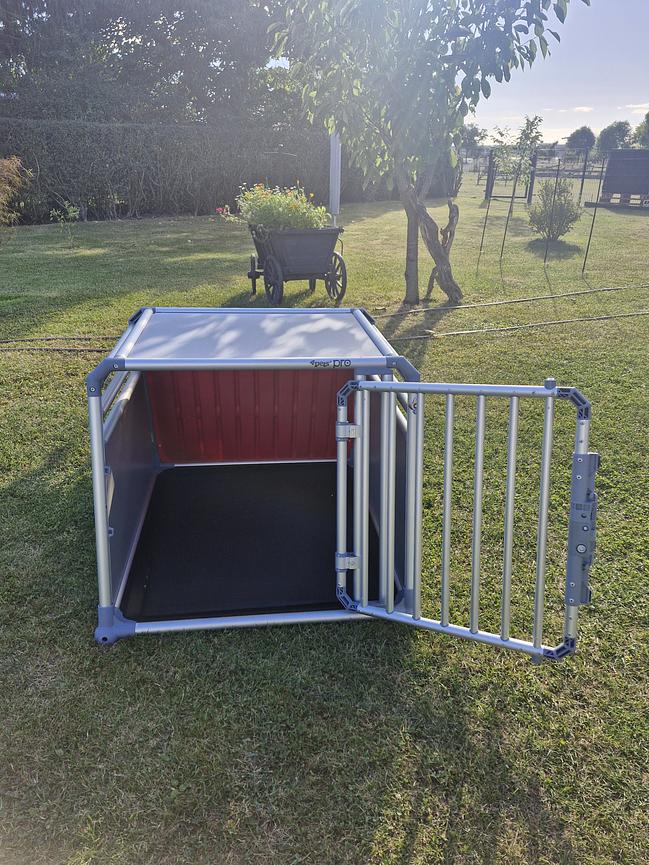 Bild 4 sehr gut erhaltene Hundebox zu verkaufen