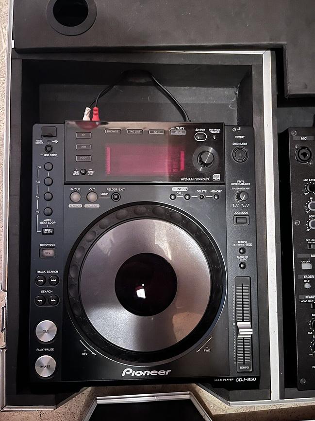 Bild 1 Pioneer DJ Equipment Set CDJ-850-K & DJM-750-K mit Flightcase