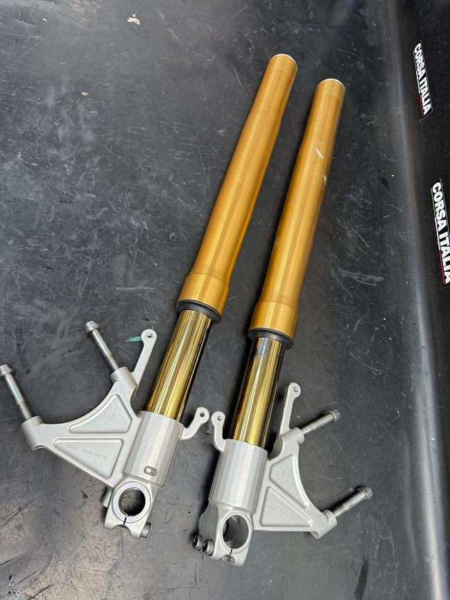 Bild 1 Ohlins FG335 Federgabel