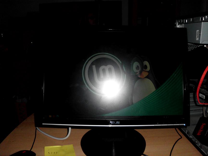 Bild 8 pc ab zu geben siehe bilder dazu an mit linux derzeit zum vohrzeigen 38euro nur