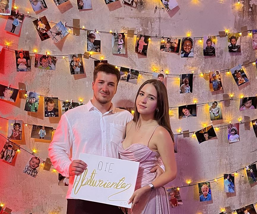 Bild 1 Zuverlässige Studenten mit Bürgschait suchen eine Wohnung