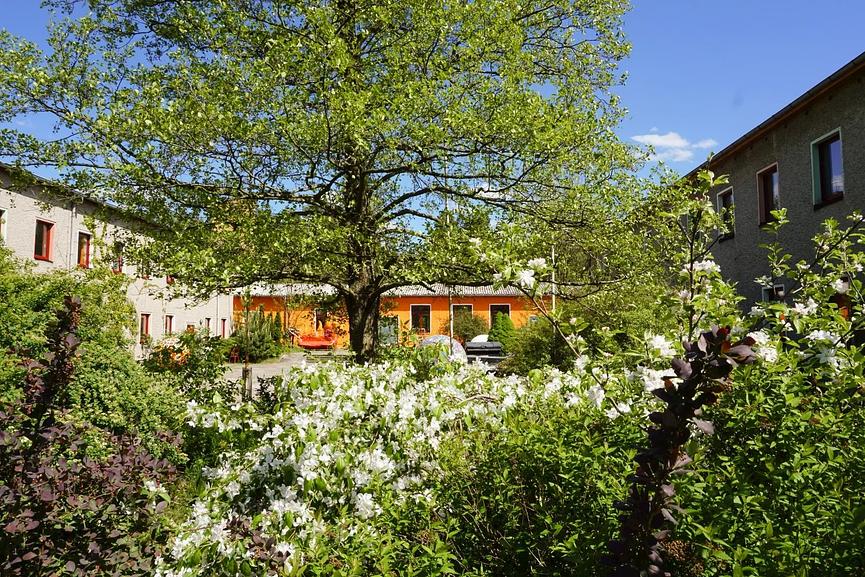 Bild 1 Masterarbeit im Grünen schreiben: Zimmer und Wohnungen für Studierende