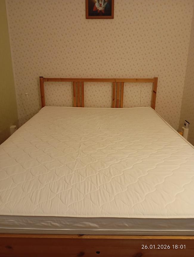 Bild 1 IKEA FJELLSE Doppelbett 140x200 mit Matratze - 60 Euro