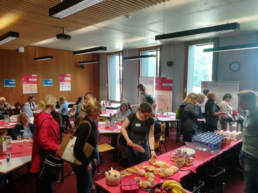 Bild 1 Kinderbetreuung in Furtwangen an der Hochschule gesucht