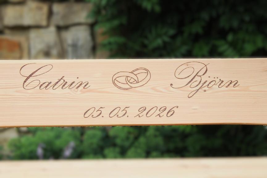 Bild 3 Gartenbank aus Lärche mit Gravur – individuelle Beschriftung
