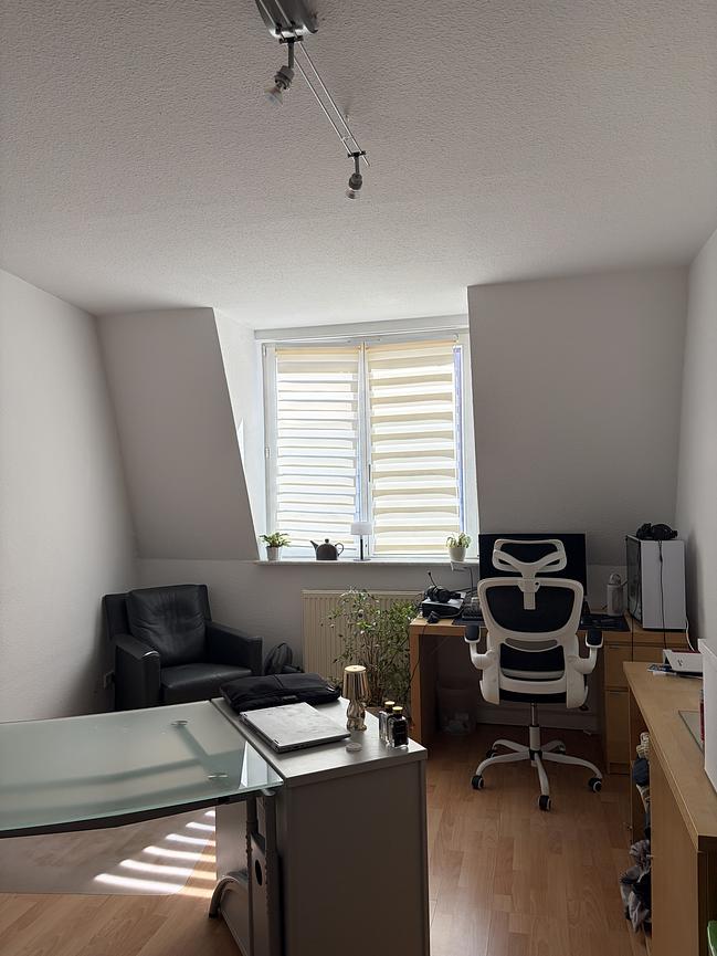 Bild 1 Voll möbliertes City-Zimmer zur Zwischenmiete | sofort bezugsfertig