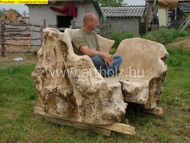 Bild 49 Rustikale Gartenmöbel