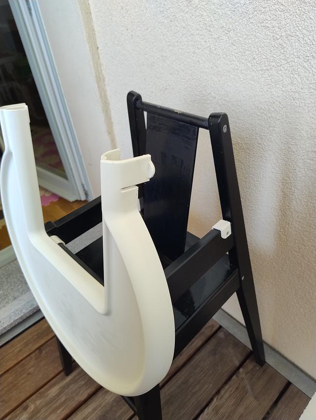 Bild 2 Kinderhochstuhl mit Tablett und Stützkissen für 15 Euro