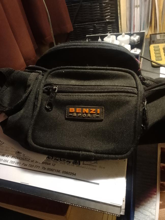 Bild 1 Bauchtasche schwarz. 5 Euro