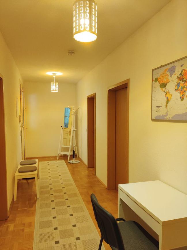 Bild 9 Möblierte WG-Zimmer, Balkon, Markkleeberg, S-Bahn nach Leipzig, Seenähe