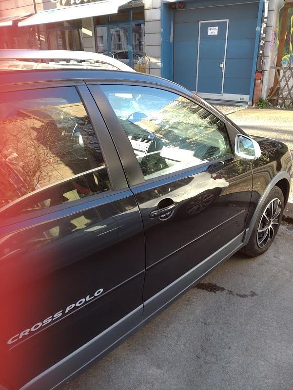 Bild 2 VW Polo Cross. Sw. Ein sportl. Auto. Mit Schiebedach.80PS, Benziner.190 Kmh