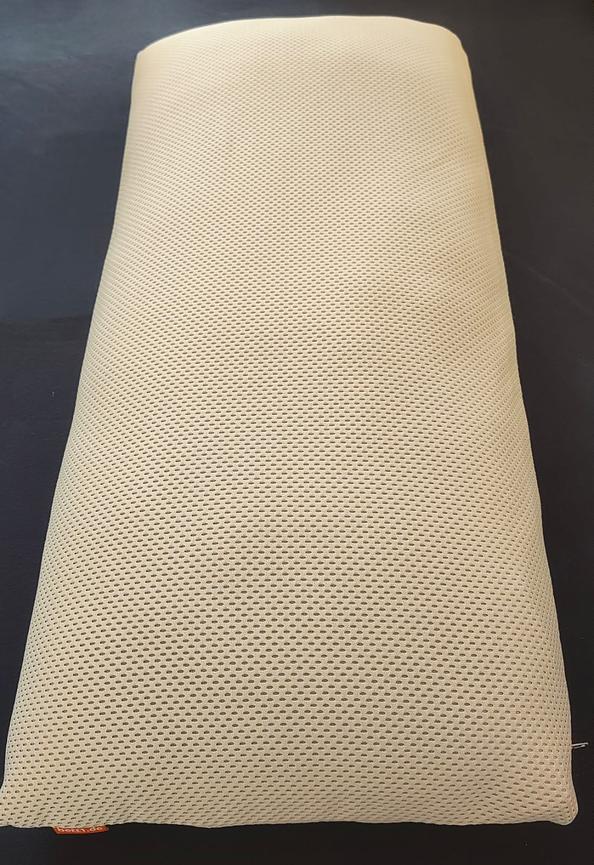 Bild 2 Matratze Bett1 und Memory Foam-Kissen