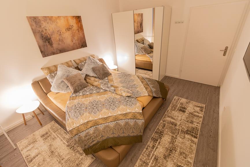 Bild 6 Zwei stilvole Zimmer