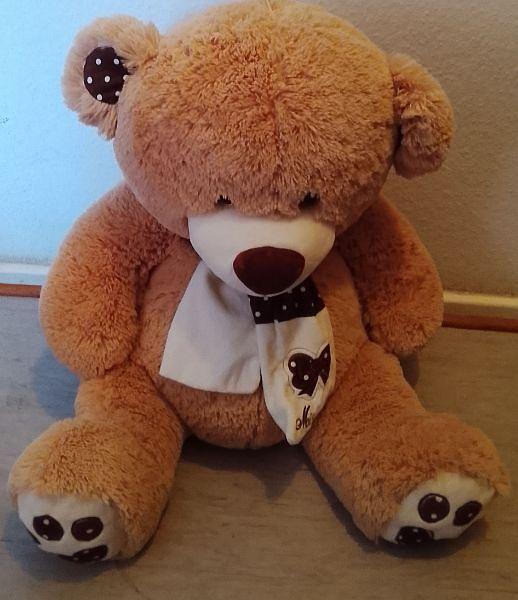 Bild 1 Kuscheliger Teddybär mit Schal, Waschbar, 30 Grad