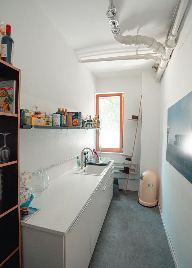 Bild 9 Fotostudio & Arbeitstische