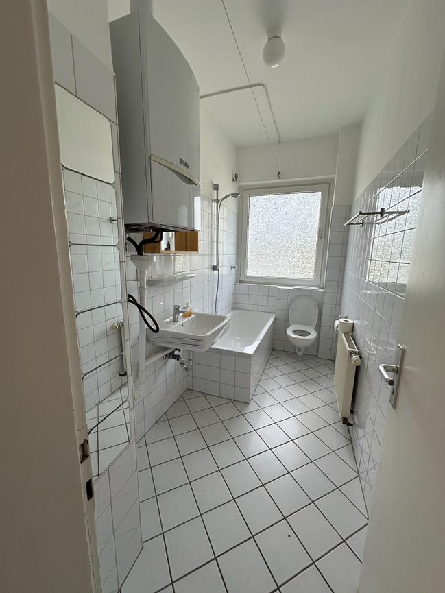 Bild 4 ab sofort: WG-Zimmer  unmöblliert in 4er WG am Cheruskerring