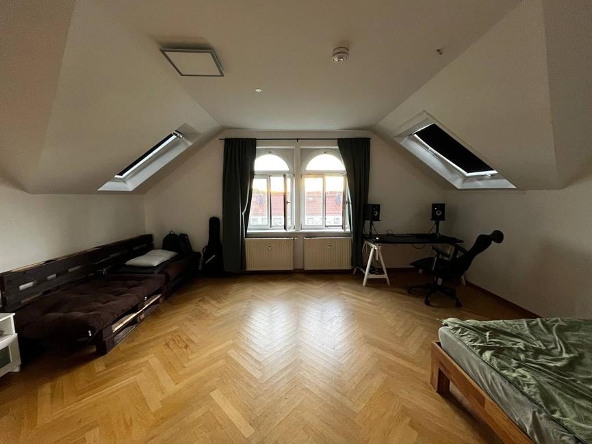Bild 1 Zwischenmieter/-in gesucht für 29m² Zimmer in Südvorstadt v. 1.11. - 31.3.2027