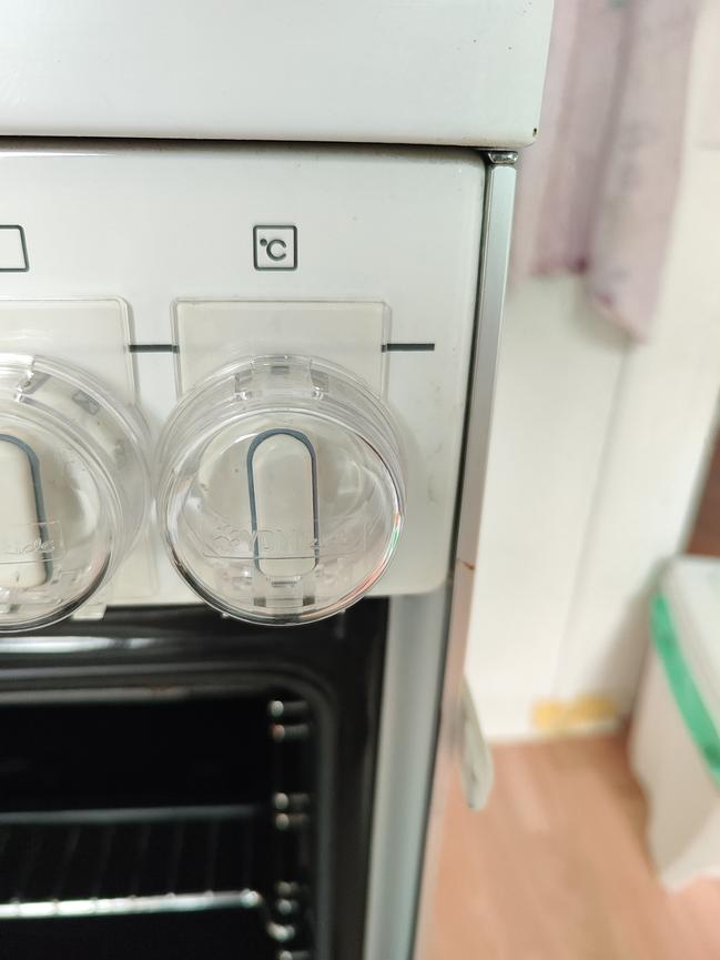 Bild 8 Elektroherd in gepflegtem Zustand dringend abzugeben
