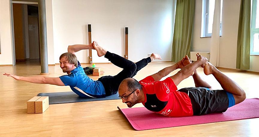 Bild 1 YOGAEVERYWHERE4U - Yogakurse in Erlangen, Hatha, Vinyasa