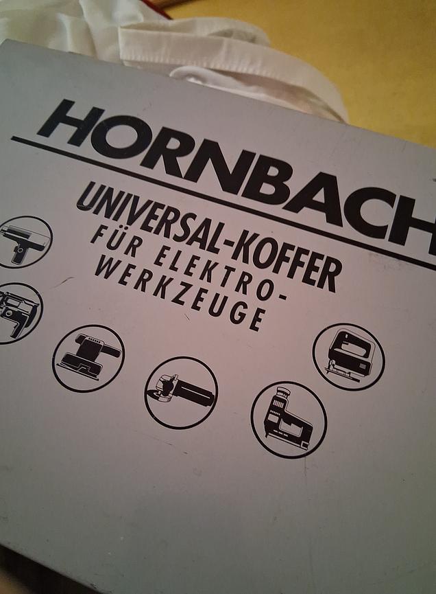Bild 2 Werzeugkiste Hornbach + Leuchtmittel