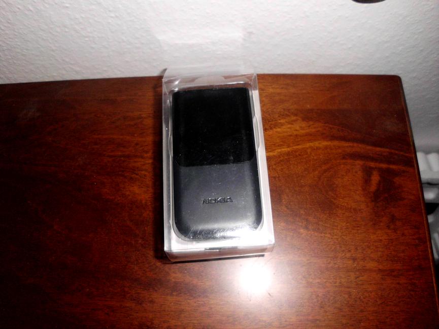 Bild 11 Ich gebe ein unbenutztes Nokia 2720 Dual-Tasten-Handy mit 2Gin Schwarz ab.