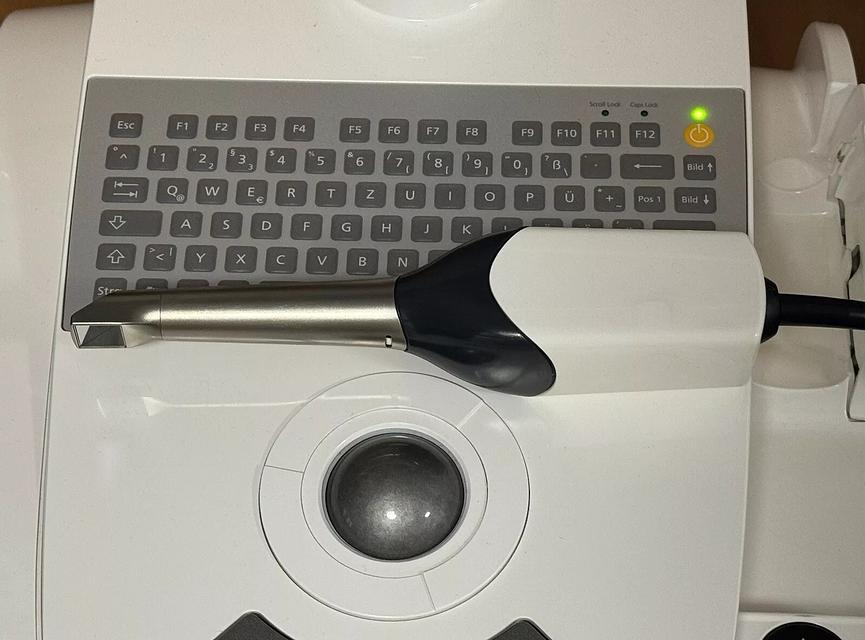 Bild 4 Sirona CEREC AC Omnicam + MCXL Schleifeinheit