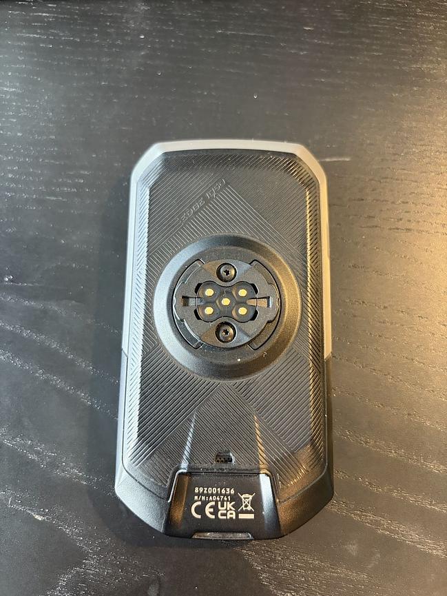 Bild 4 Garmin Edge 1050 Velo GPS-Computer - Top Zustand
