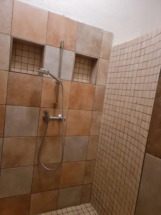 Bild 2 Wohngemeinschaft hat 2 Zimmer frei ab Oktober In Leipzig West