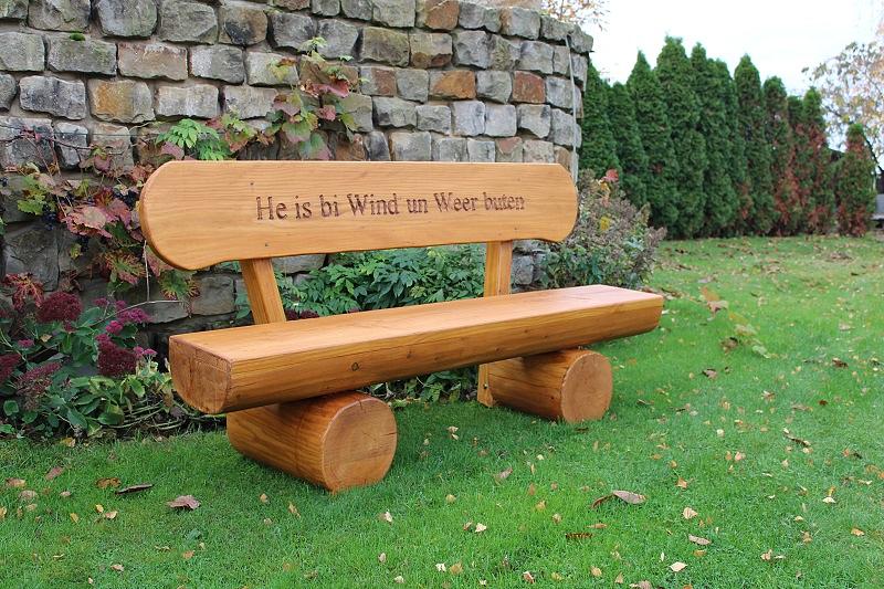 Bild 6 Gartenbank aus Lärche mit Gravur. Jubiläums Geschenk. Weinachtsgeschenk.
