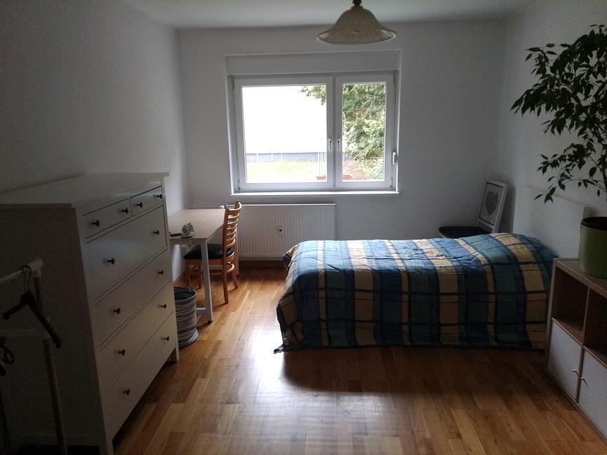 Bild 2 Nice room in apartment in Berlin in the quiet area Weissensee.