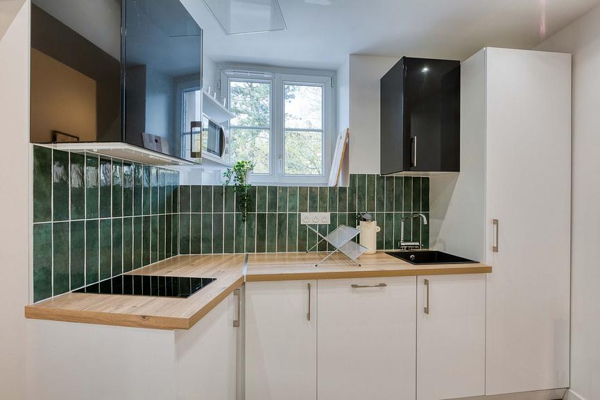Bild 5 44 m² große, komplett möblierte Wohnung im 1. Stock eines Gebäudes mit Aufzug