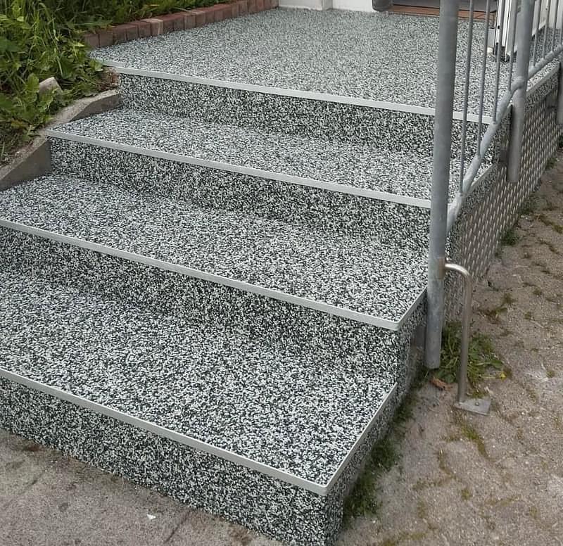 Bild 10 Steinteppich Bodenbeschichtung