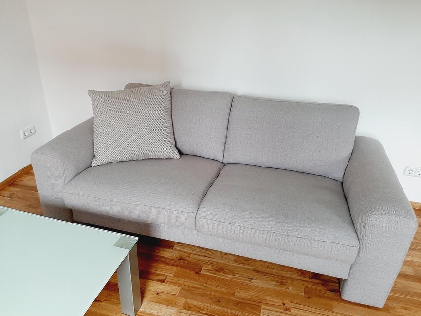 Bild 1 Hochwertiges Sofa mit De Ploeg-Wollstoff abzugeben - neuwertig